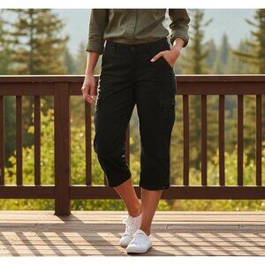 Eddie Bauer Womens Vashon Fit Cargo Capri Pants Size 10P Black Stretch